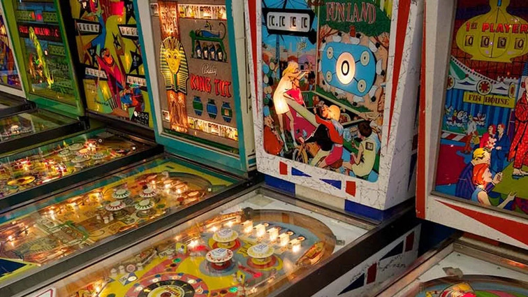 [Image: japanese_arcades_in_the_us-3-us_arcade_machines.jpg]