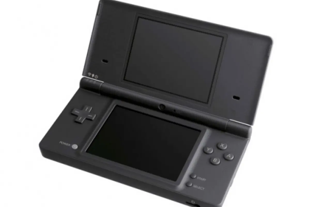 [Image: japanese_video_game_consoles-29-nintendo_ds.jpg]