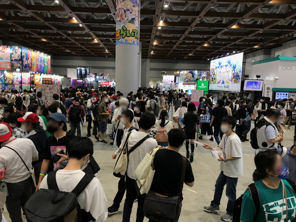 [Image: what%20is%20anime%20expo-4-comiket_inside.jpg]